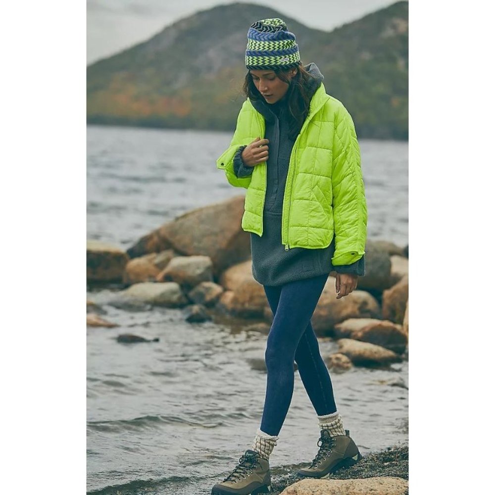 Free People Pippa Packable Puffer Jacket Sz L Highlighter Yellow Lemon NWT $198 - Picture 2 of 6